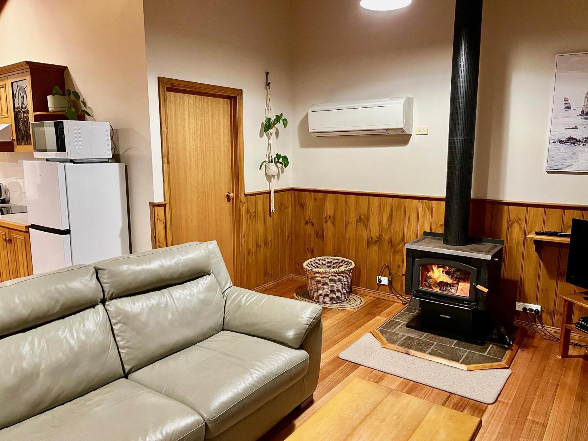 Daysy Hill Country Cottages Port Campbell Quarto foto