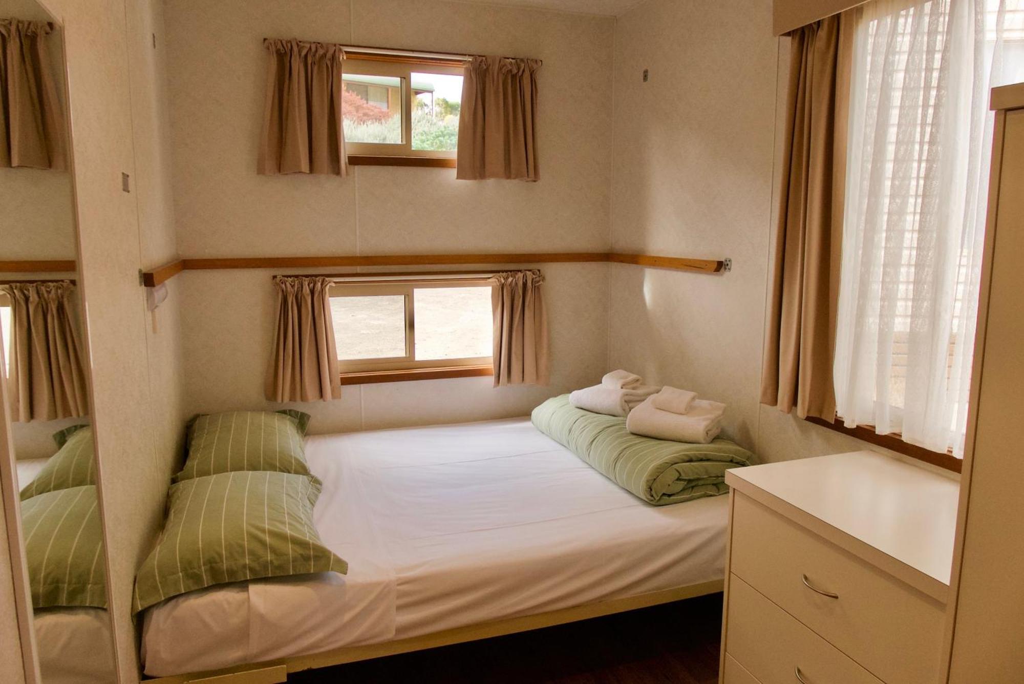 Daysy Hill Country Cottages Port Campbell Quarto foto